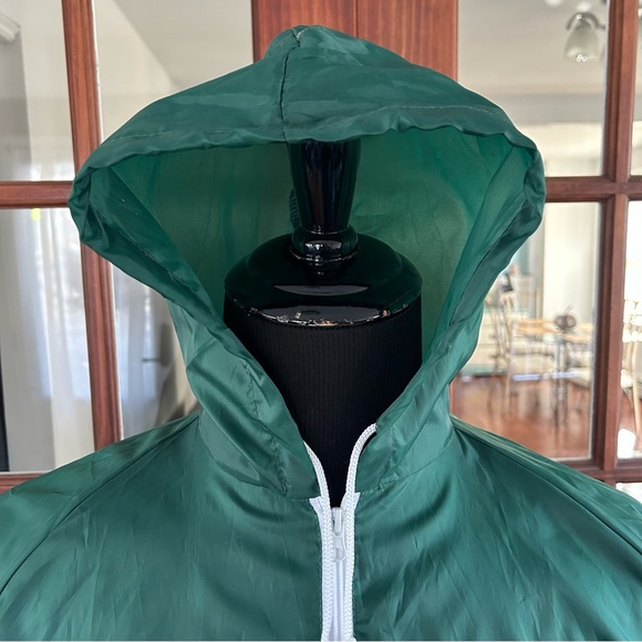 Defenders of Wildlife Hooded Windbreaker Poncho - Picture 3 of 9